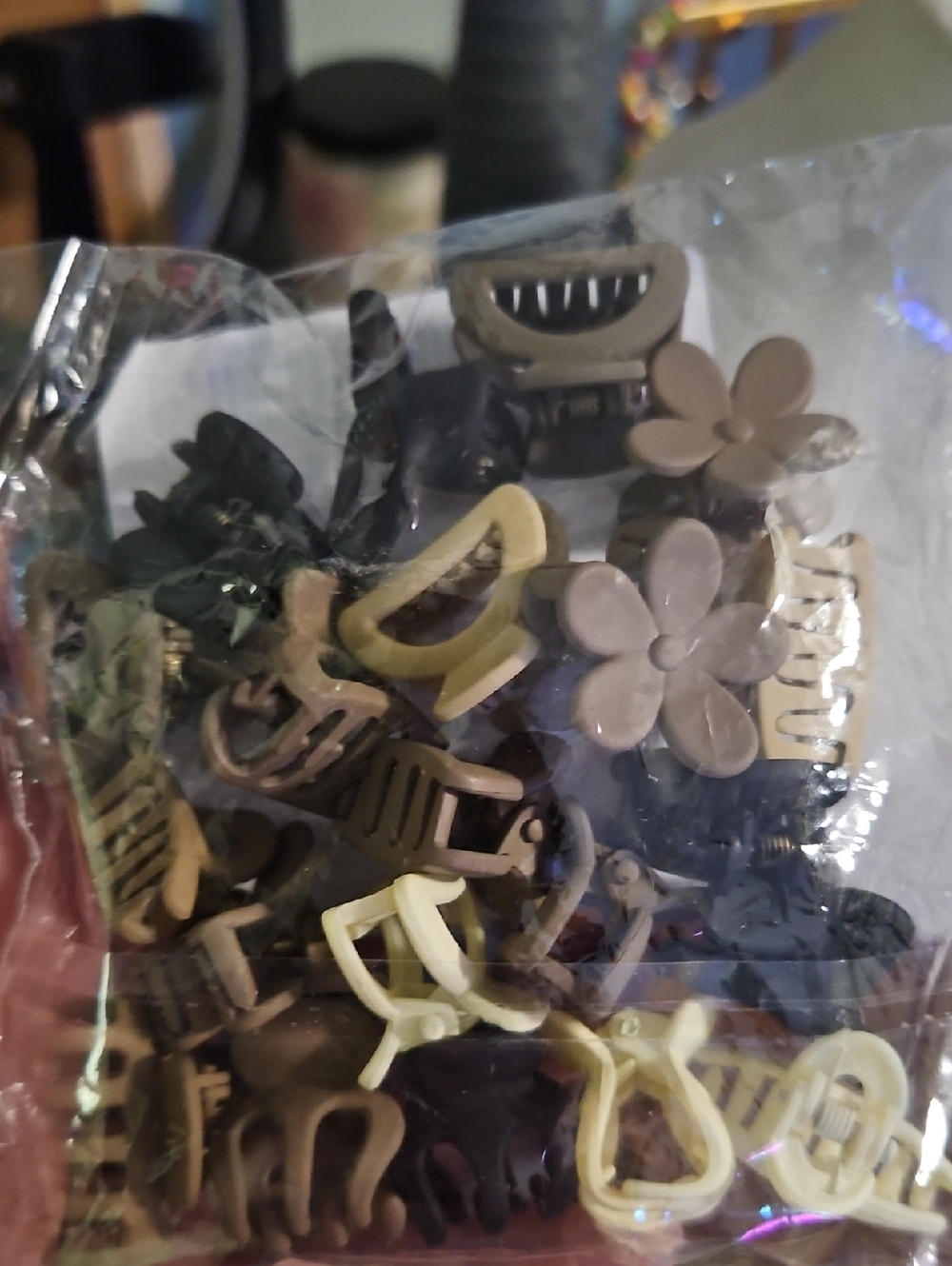 Assorted Small Hair Claw Clips in Beige, Brown, Cream